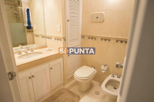 Imagen 12 de 23 de Apartamento En Venta - Playa Mansa