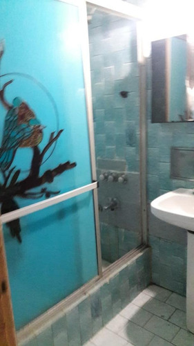 Imagen 10 de 16 de Chalet A Reciclar Sobre Lote De 20x65. Ideal Constructor