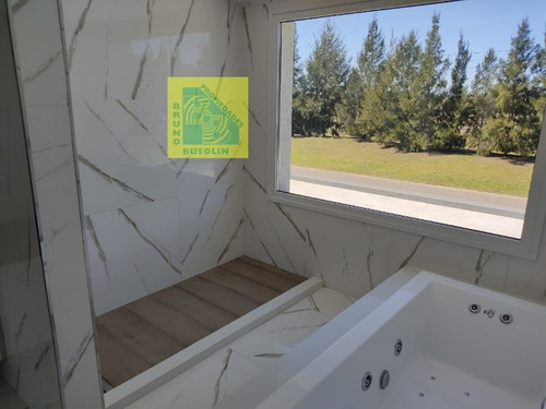 Casa En Venta En Carlos Spegazzini