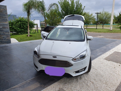 Ford Focus Titanium