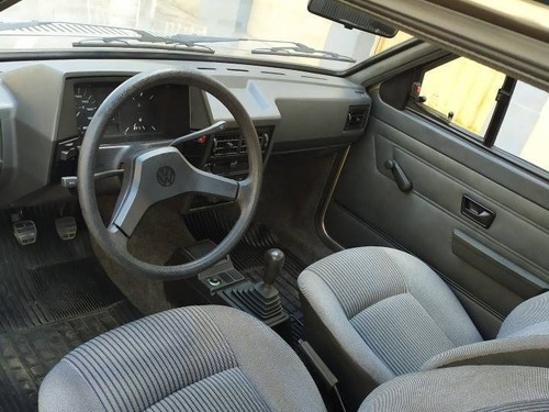 Imagem 3 de 15 de Volkswagen Voyage 1.6 Cl 8v Gasolina 2p Manual