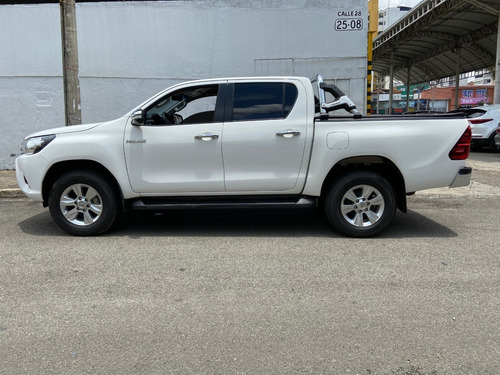 Toyota Hilux 2.4l 4x4