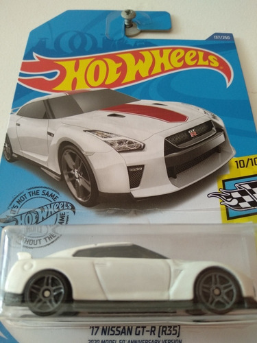 Carro Colección Hot Wheels 17 Nissan Gtr Versión Aniversario