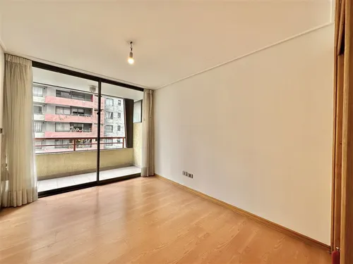 Departamento En Arriendo De 3 Dorm. En Las Condes