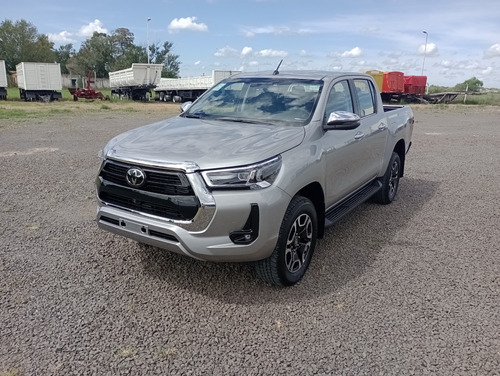 Toyota Hilux 2.8 Cd Srx 177cv 4x4 At