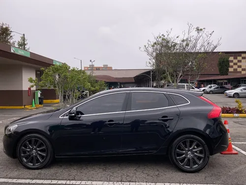 Volvo V40 1.4 T4 KINETIC AT