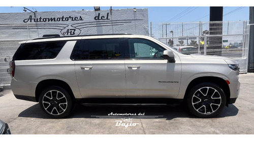 Chevrolet Suburban 5.3 Rst 4X4 At