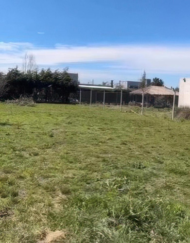 Terreno En Venta - 838mts2 - Los Hornos, La Plata