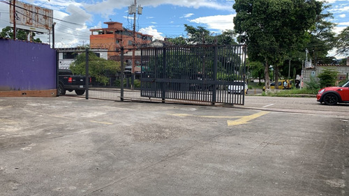 Imagen 4 de 14 de Venta. Edificio Comercial. Barrio Obrero