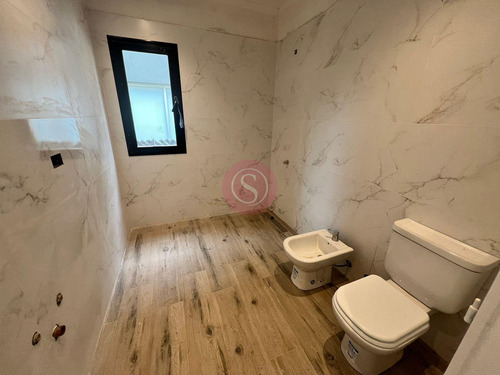 Casa En Venta En Barrio San Ramón, Pilar Del Este