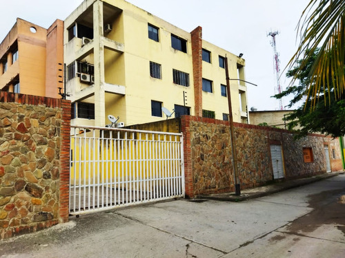 Apartamento En Residencias Guayabal  Suites Naguanagua