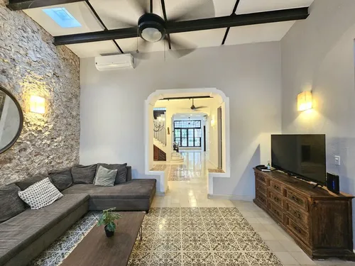 ¡a Un Paso De Paseo De Montejo! Casa Remodelada En Venta En El Centro De Mérida