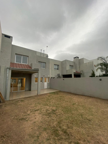 Chacra Del Norte Alquiler Duplex 3 Dormitorios