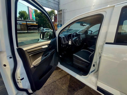Imagen 4 de 16 de Nueva Chevrolet S10 2.8 Ls 2023 0km Cd 200cv 4x2 Color Smar5