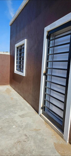 Casa En Venta - 2 Dormitorios 1 Baño - Cochera - 60mts2 - Mar Del Tuyú