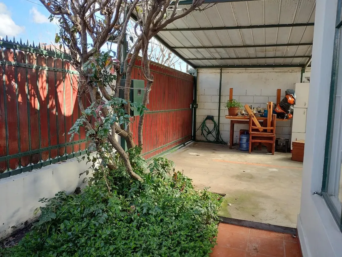 Imagen 3 de 12 de Crisol Casa Central, Estacionamientos, Piscina Mas Depto
