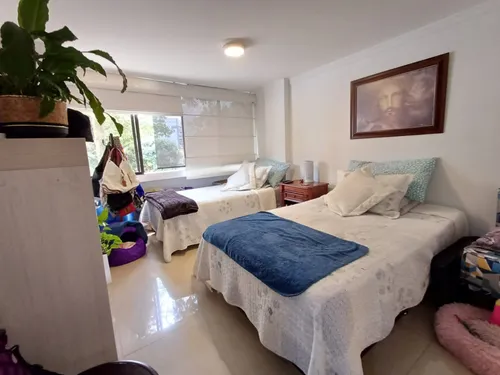 Apartamento En Venta En El Poblado. Cod V12295