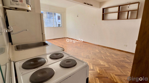 Venta Departamento Monoambiente Muy Luminoso En Recoleta
