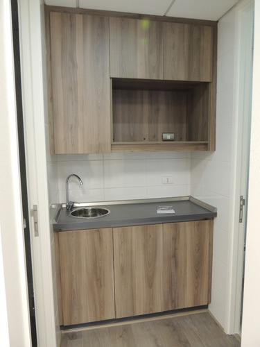 Se Vende Oficina 3p 2b Metro San Alberto Hurtado