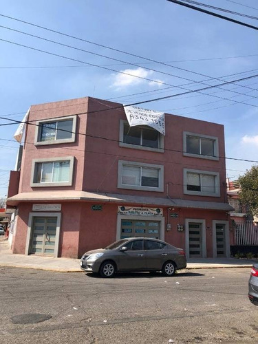 Imagen 1 de 9 de Cer9664, La Romana, Local En Renta