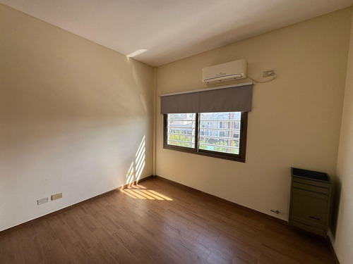 5 Dptos/oficinas En Pa En Block - 250 M² Edif. - San Justo