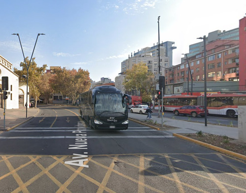 Amplio Local Av. Vicuña Mackenna Oriente