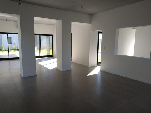 Imagen 9 de 24 de Casa - El Canton - Golf