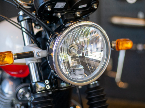 Imagen 22 de 25 de Royal Enfield Interceptor 650 Baker Express Reserva Hoy