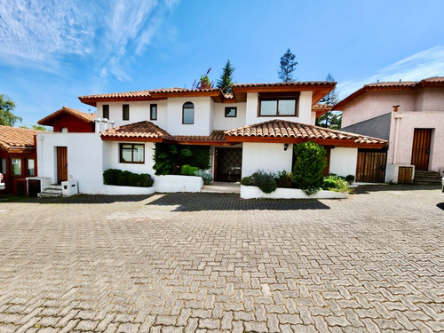 Se Arrienda Casa En Condominio, Camino Otoñal