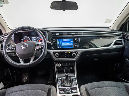 Ssangyong 1.5t Glx Cg111 4x2 At 5p Korando