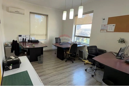 Casa Comercial 339 M² Construidos - Providencia
