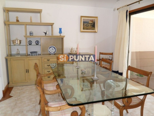 Imagen 4 de 14 de Casa Con Piscina Climatizada En Alquiler