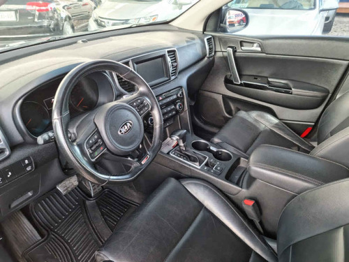 Imagen 9 de 15 de Kia Sportage 2018 5p Sxl, Ta Qcp Gps 2wd Hid-xenon Ra-19