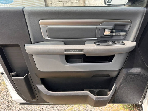 RAM Ram 1500 5.7 Cabina Sencilla 4x4