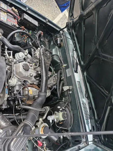 Toyota Hilux 2.4l 117 hp 4x4
