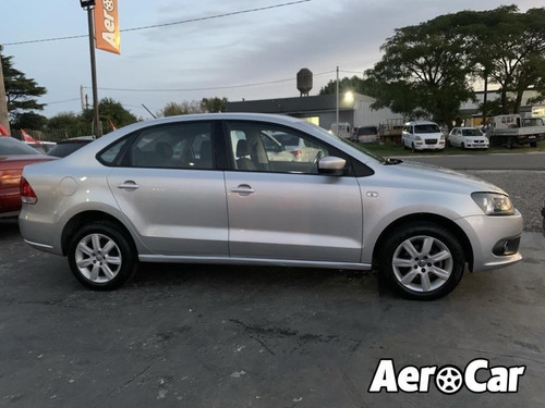 Volkswagen Polo Highline 1.6 2015 Impecable! Aerocar