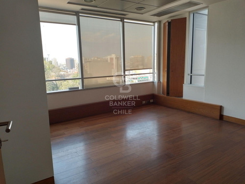 Oficina, Metro Santa Lucía