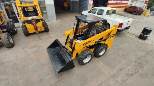 Minicargadora Gehl R135 - Nueva - Distribuidores Oficiales