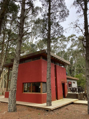 Imagen 2 de 14 de Casa De 5 Ambientes En El Bosque De Costa Esmeralda