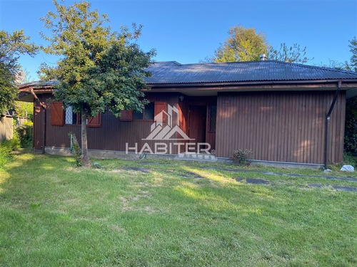 Imagen 25 de 28 de Dos Casas En Gran Sitio De 674m2 Venta De 7 Dorm. En Pucón