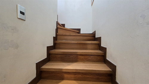 Casa En Venta De 5 Dorm. En Puerto Varas