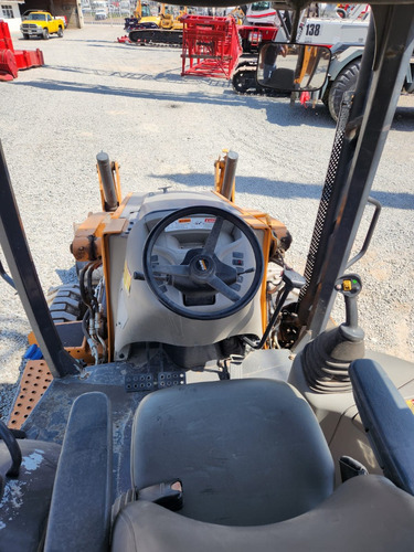 Retroexcavadora Case 580n 4x4 Año 2014