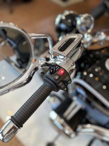 Bmw R18