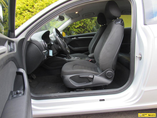 Audi A3 1.2 Attraction 2 p