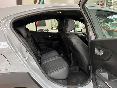 Fiat FASTBACK 1.3 T270 At6