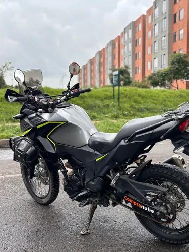 Versys 300