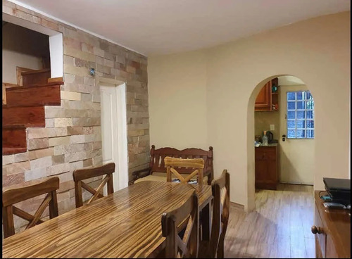 Imagen 5 de 14 de Duplex En Venta, Castelar, 4 Ambientes Con Cochera Doble