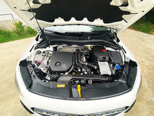 Mercedes-Benz Clase GLA 1.3 Gla200 Progressive 163Cv