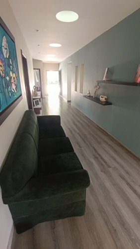 Aparto-casa, Remodelado, Amoblado Y Equipado En La Urb. Alta Florida (planta Alta)