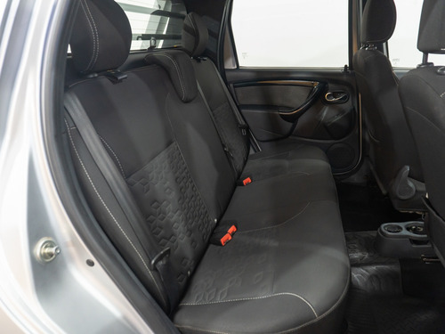 Renault Duster Oroch 2.0 Outsider Plus